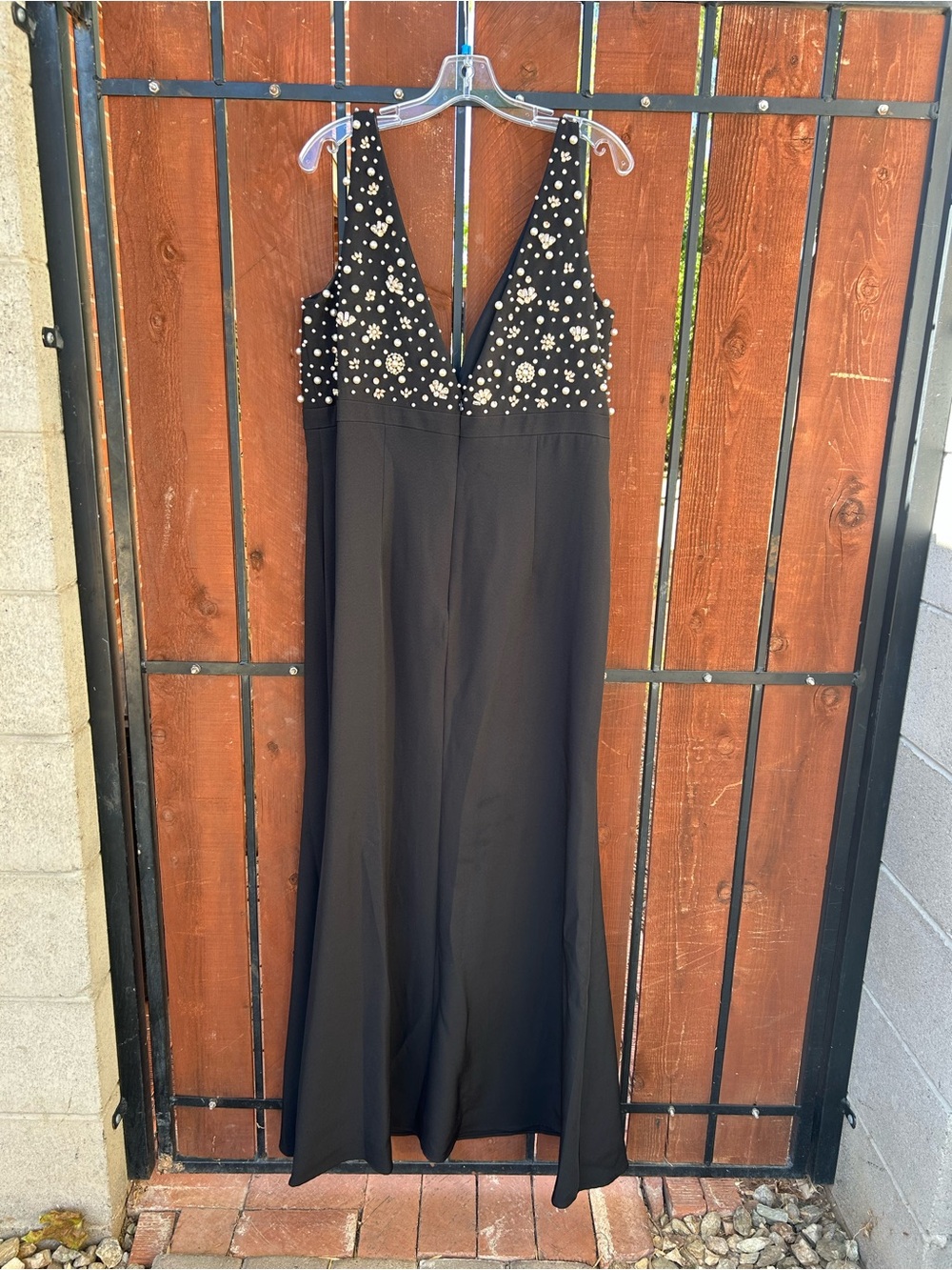 Mac Duggal 2278 Black Crepe Sleeveless Beaded V Neck Gown Bow SZ 14 NWT - Picture 3 of 9